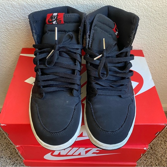 Paris Saint-Germain x Air Jordan 1 Retro High OG 'Paris Saint-Germain' - Picture 2 of 8